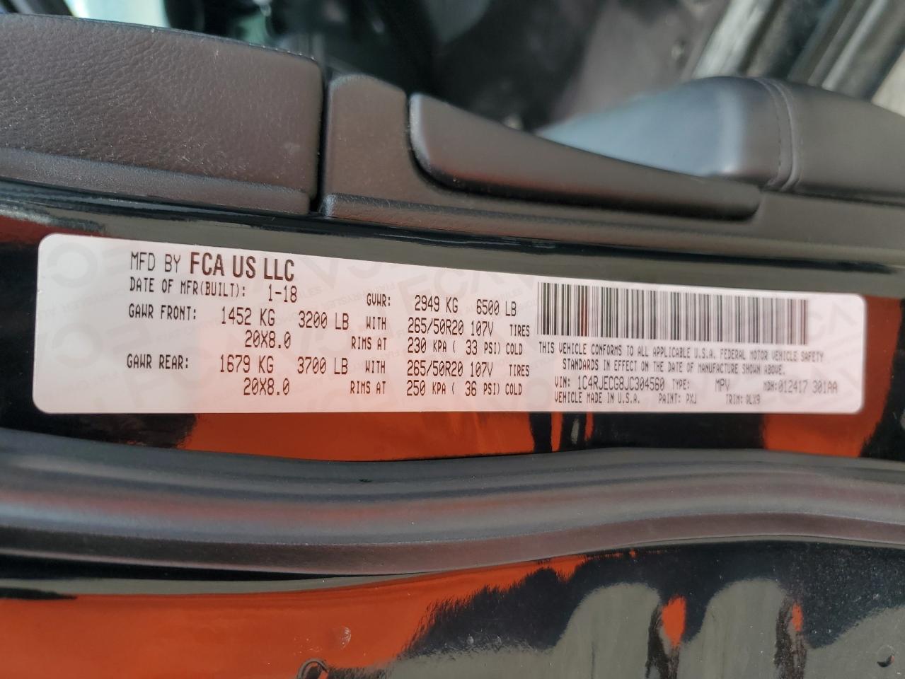 2018 Jeep Grand Cherokee Overland VIN: 1C4RJECG8JC304560 Lot: 81477045
