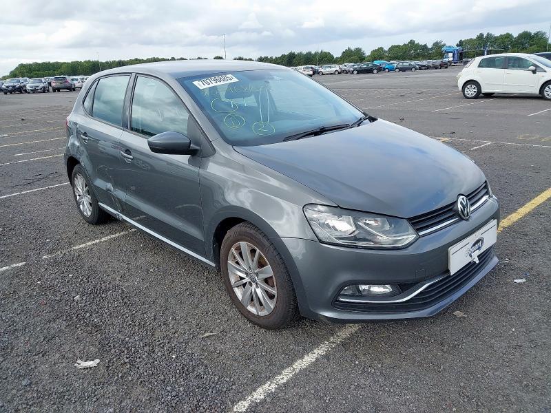 2015 VOLKSWAGEN POLO SE