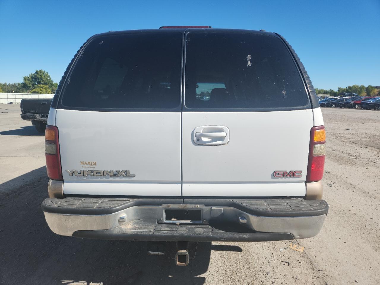 2000 GMC Yukon Xl K2500 VIN: 3GKGK26U4YG146282 Lot: 82143645