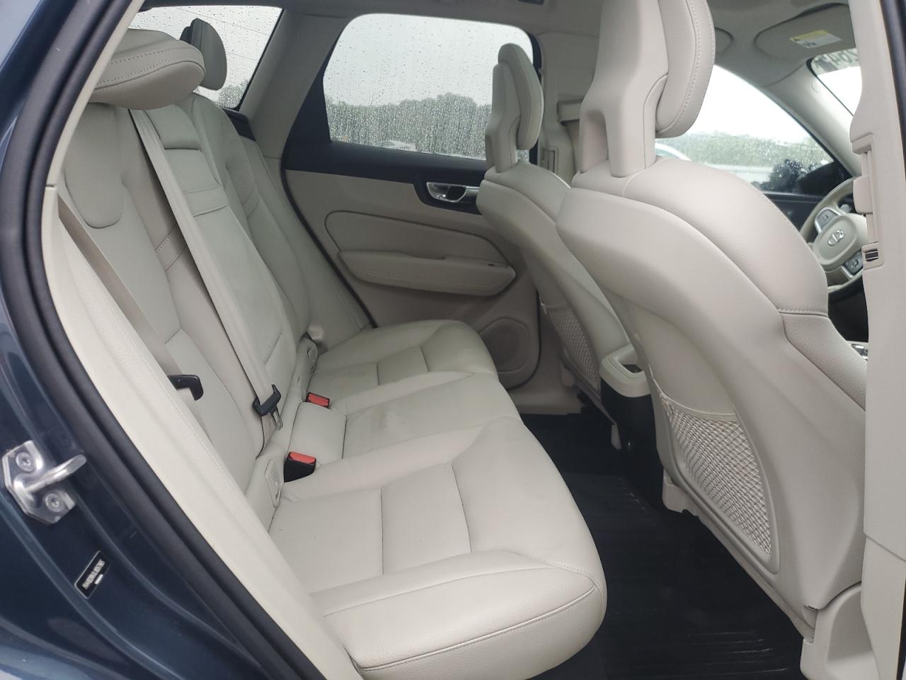 2018 Volvo Xc60 T5 Momentum VIN: YV4102RKXJ1057965 Lot: 84242645