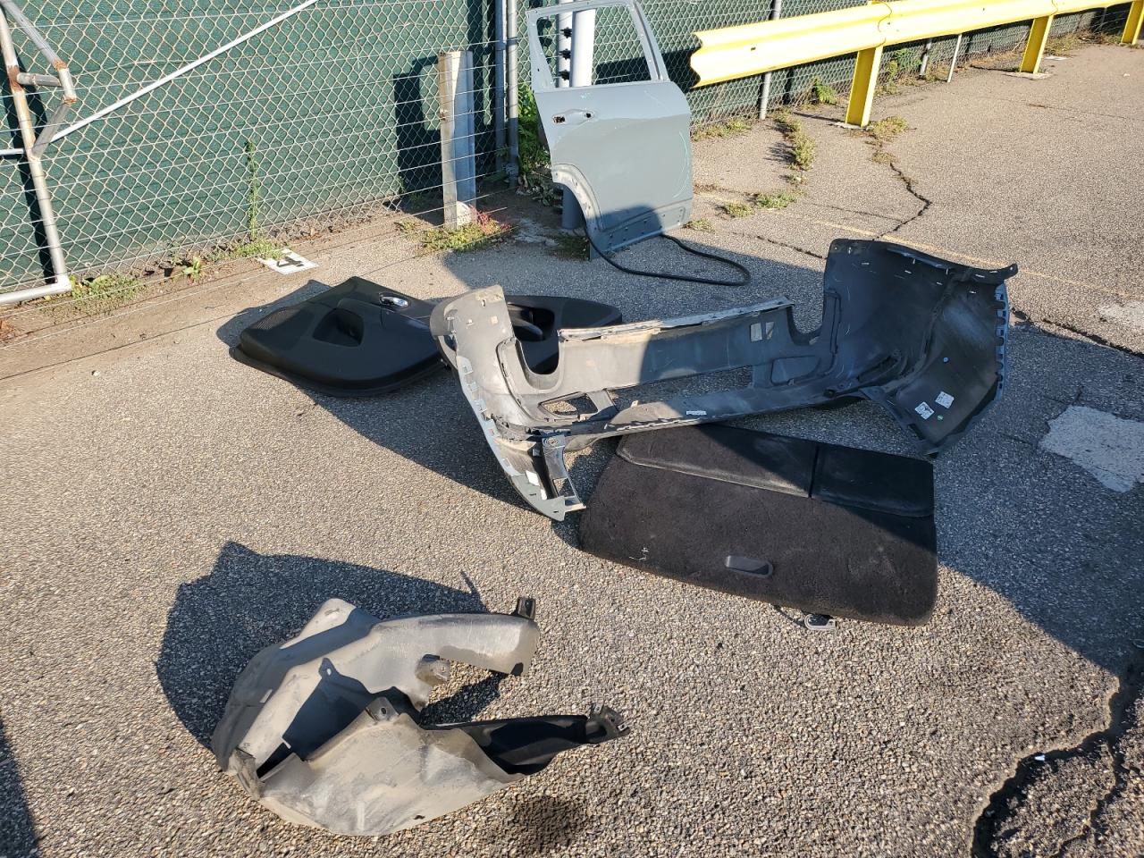 2014 Jeep Cherokee Trailhawk VIN: 1C4PJMBS2EW184895 Lot: 71648425