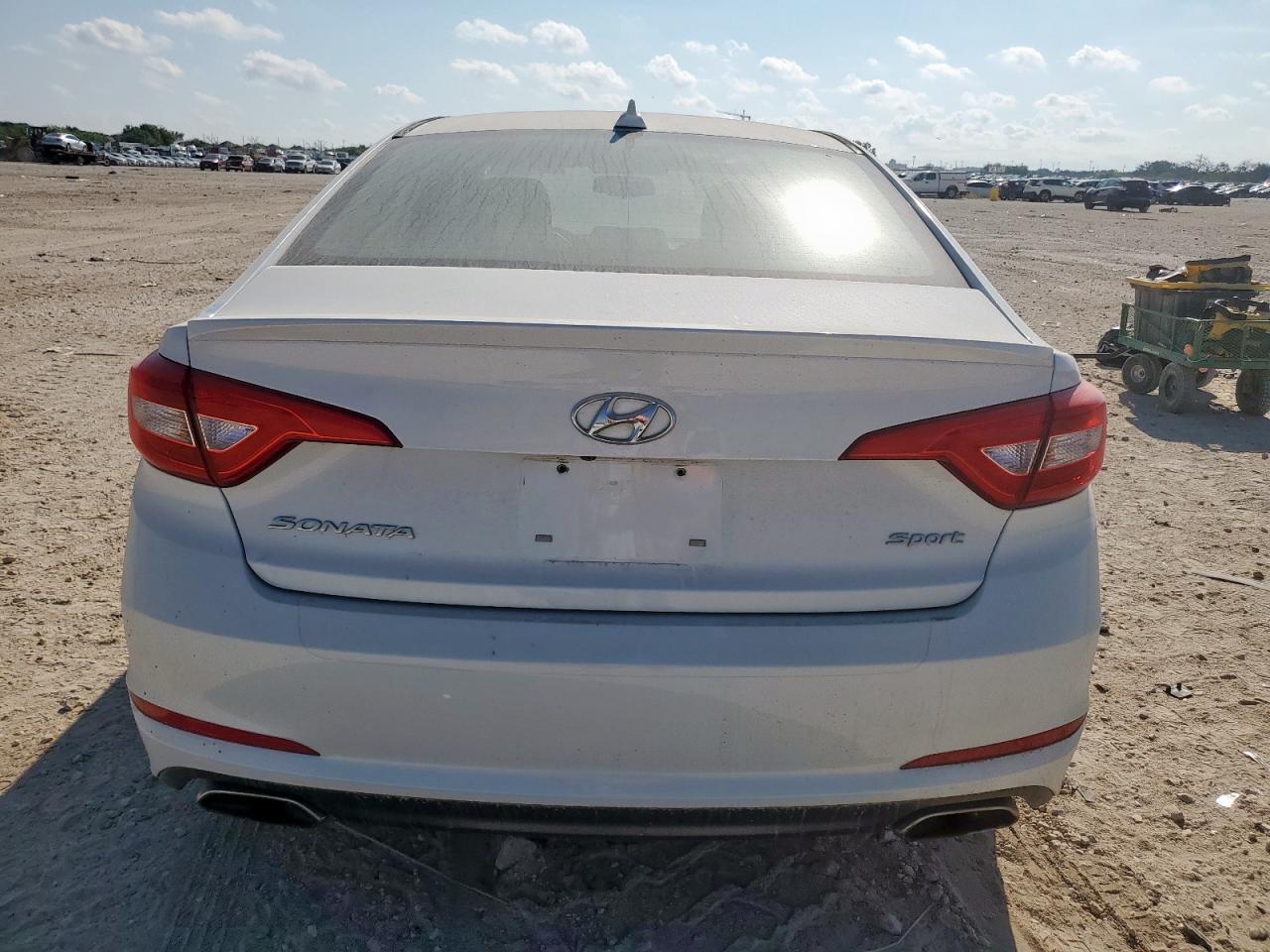 2015 Hyundai Sonata Sport VIN: 5NPE34AF0FH098675 Lot: 80378845