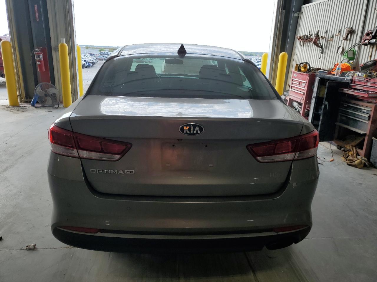 2018 Kia Optima Lx VIN: 5XXGT4L33JG229050 Lot: 81702825