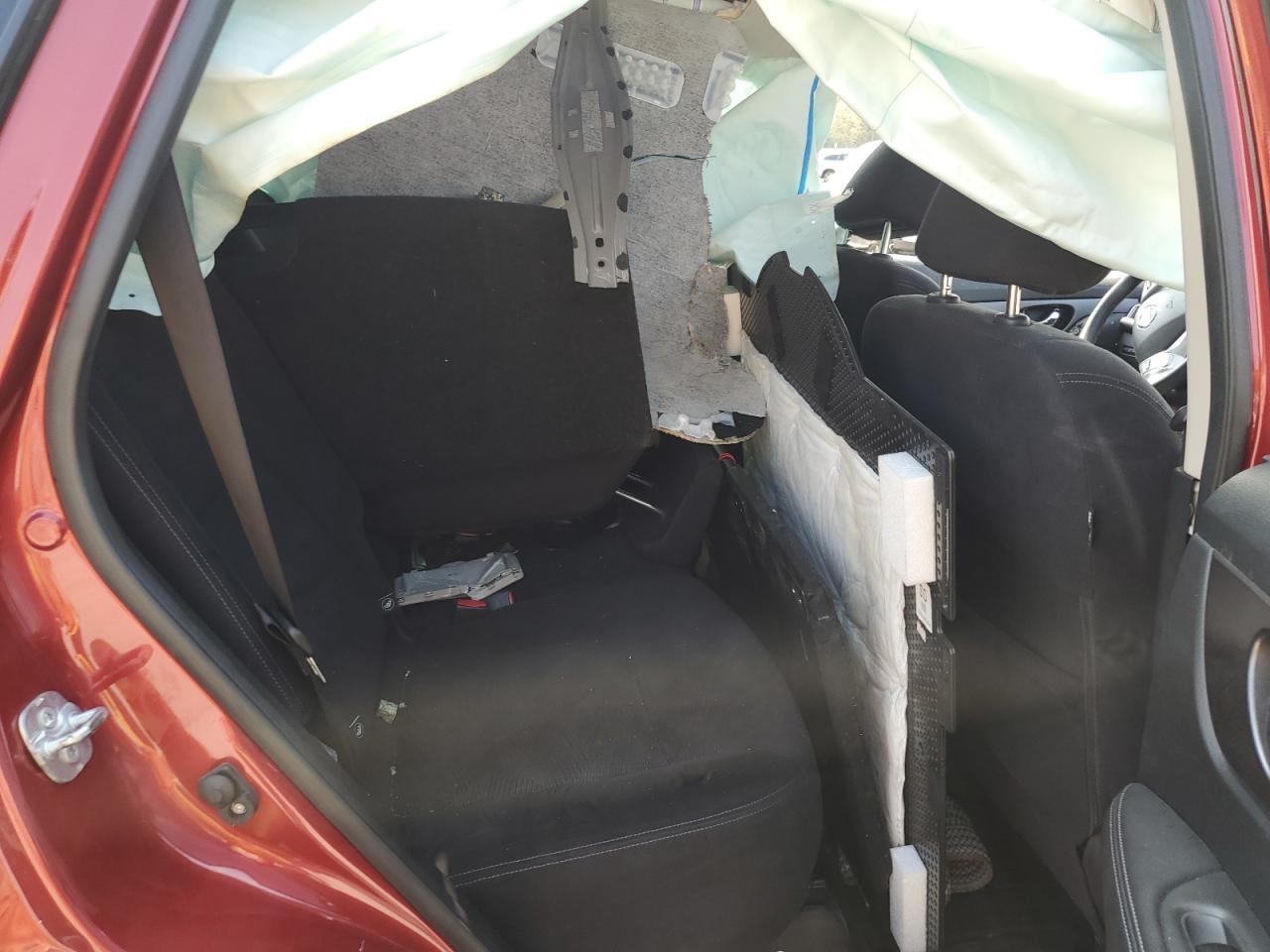 2016 Nissan Rogue S VIN: JN8AT2MV2GW153813 Lot: 81433895