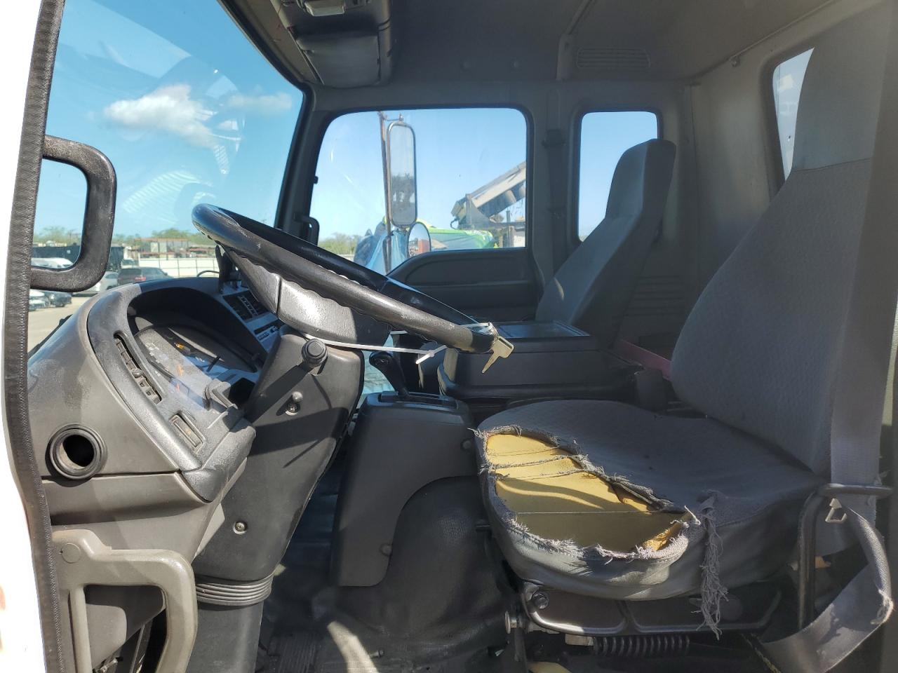 2005 Isuzu T7F042-Fvr VIN: 4GTK7F1315F700726 Lot: 71728885