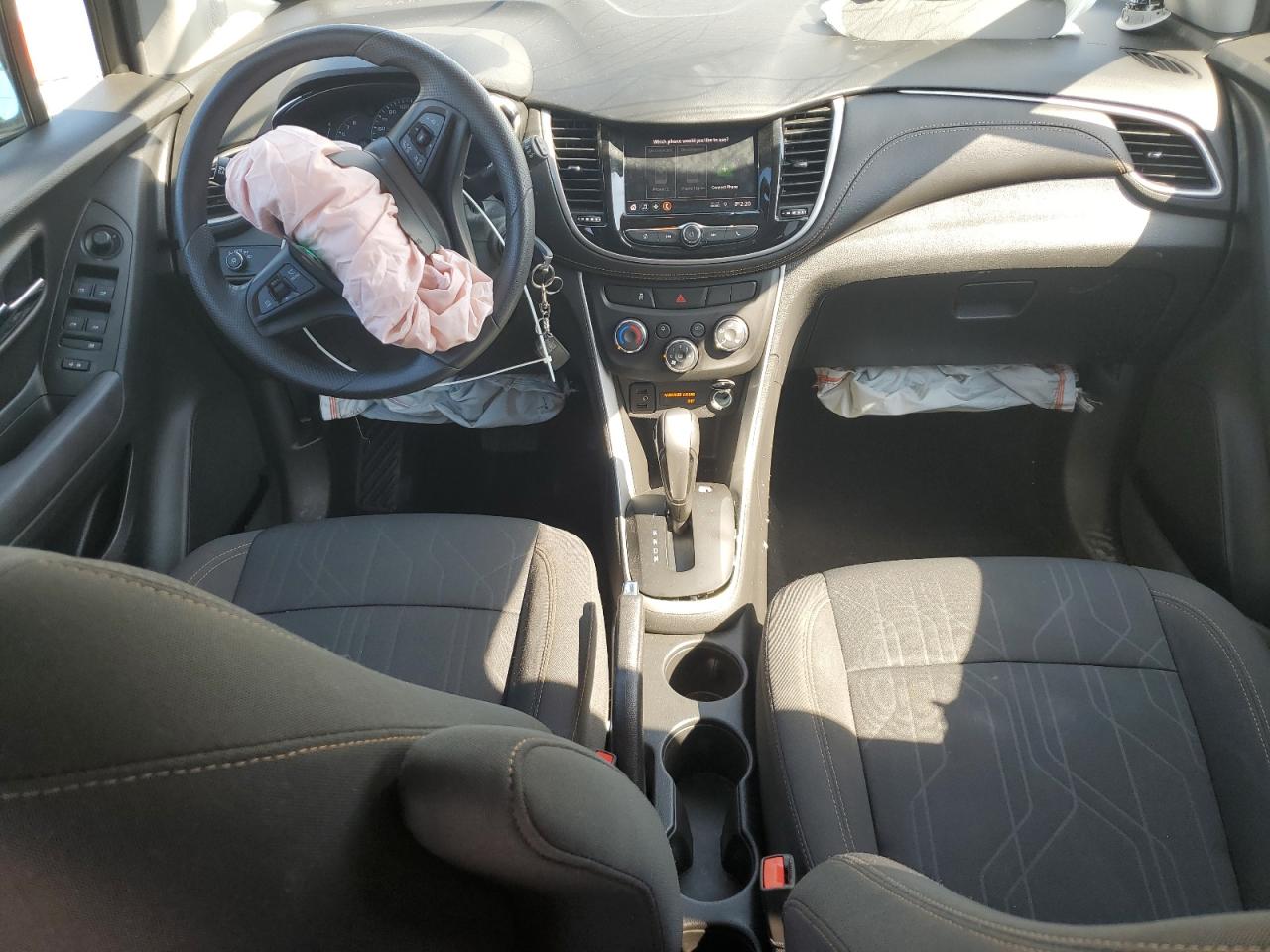 2020 Chevrolet Trax 1Lt VIN: KL7CJLSB6LB320035 Lot: 81904095