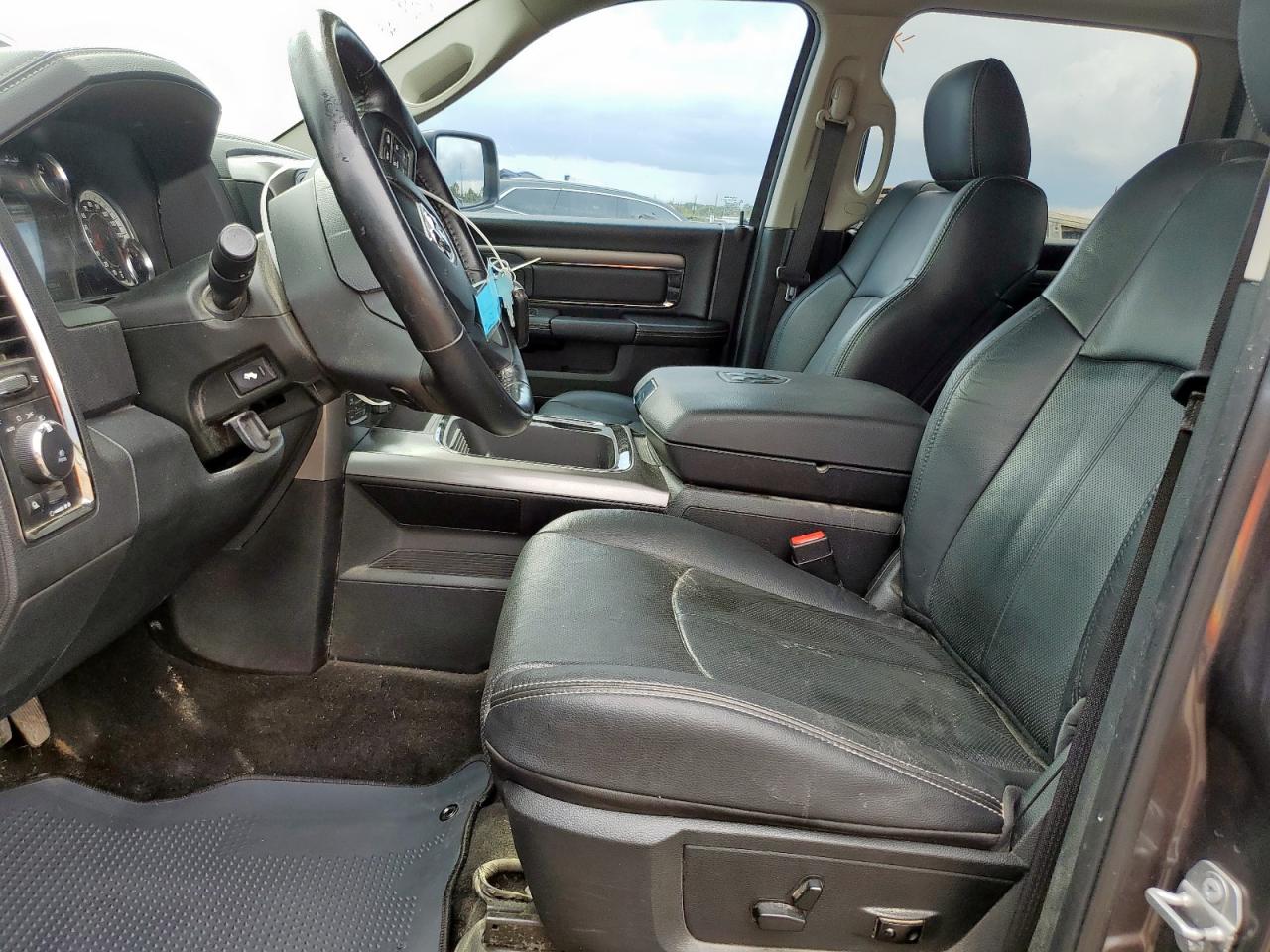 2018 Ram 1500 Sport VIN: 1C6RR7MT5JS111845 Lot: 81806455