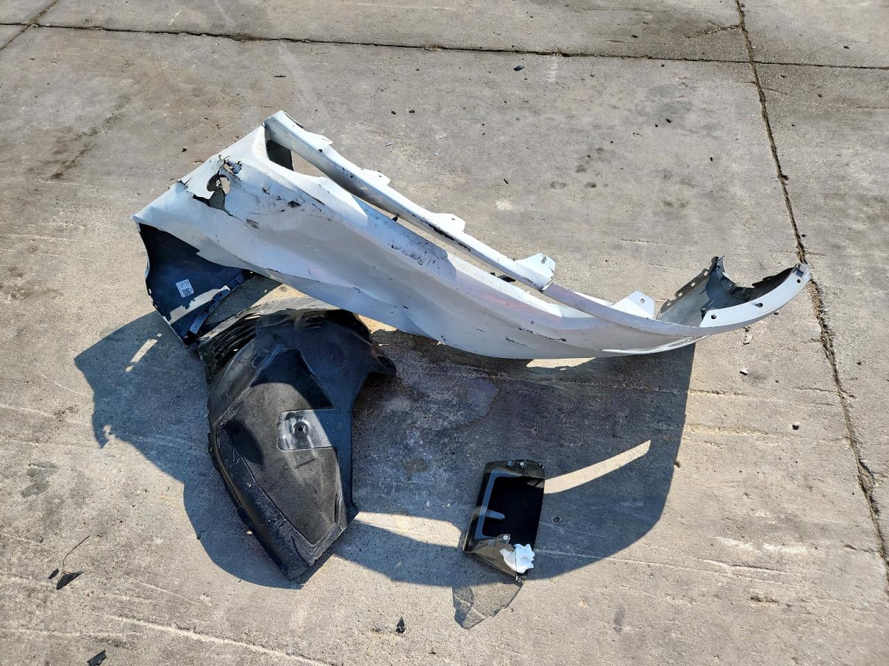 2023 Tesla Model Y VIN: 7SAYGDEE2PA114703 Lot: 71208315