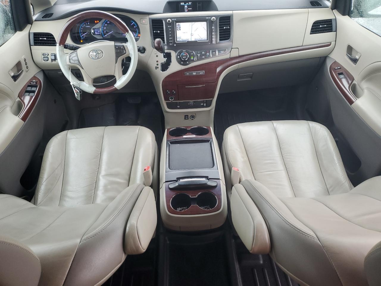 2011 Toyota Sienna Xle VIN: 5TDDK3DC3BS026660 Lot: 84225385