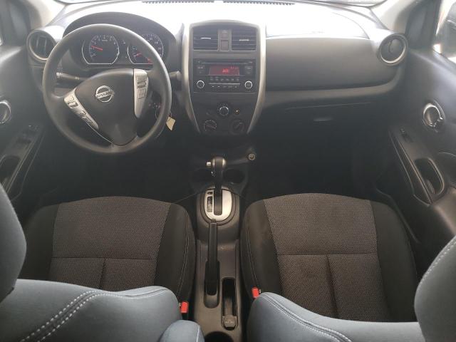  NISSAN VERSA 2017 Синий