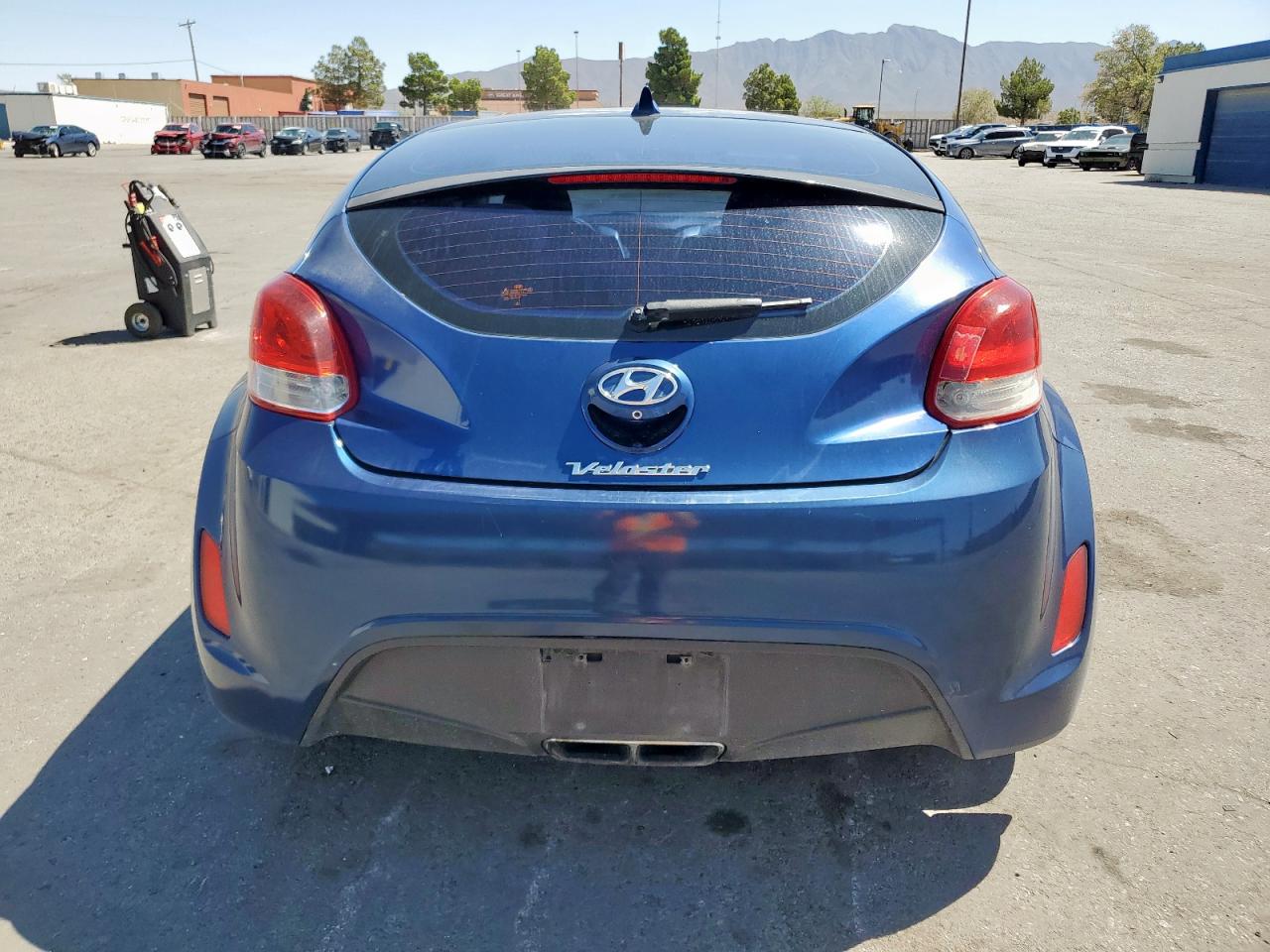 2016 Hyundai Veloster VIN: KMHTC6AD9GU297549 Lot: 80125275