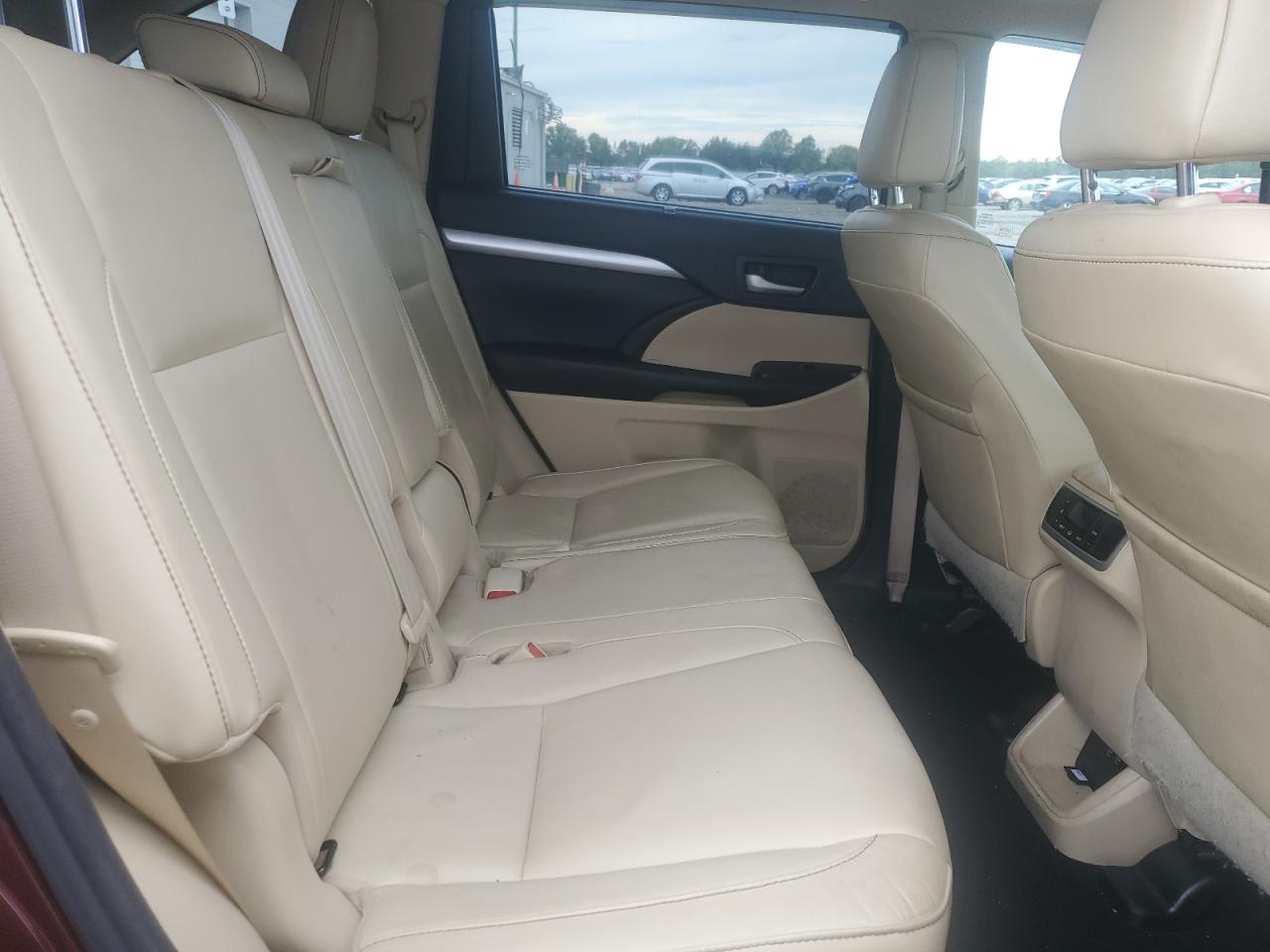 2017 Toyota Highlander Se VIN: 5TDJZRFH2HS411873 Lot: 82150535