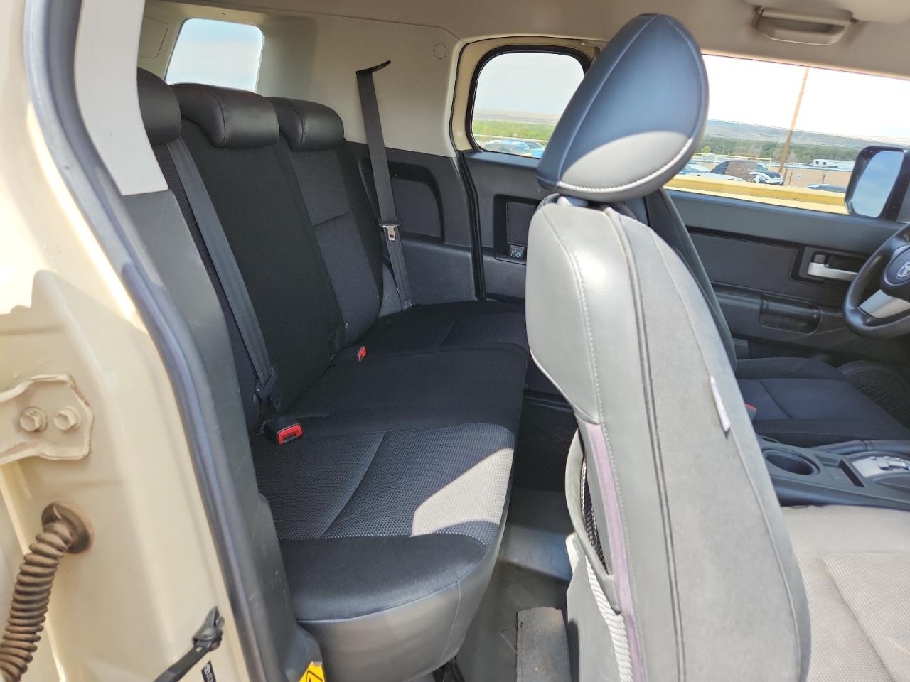 2008 Toyota Fj Cruiser VIN: JTEZU11F280019841 Lot: 71786135