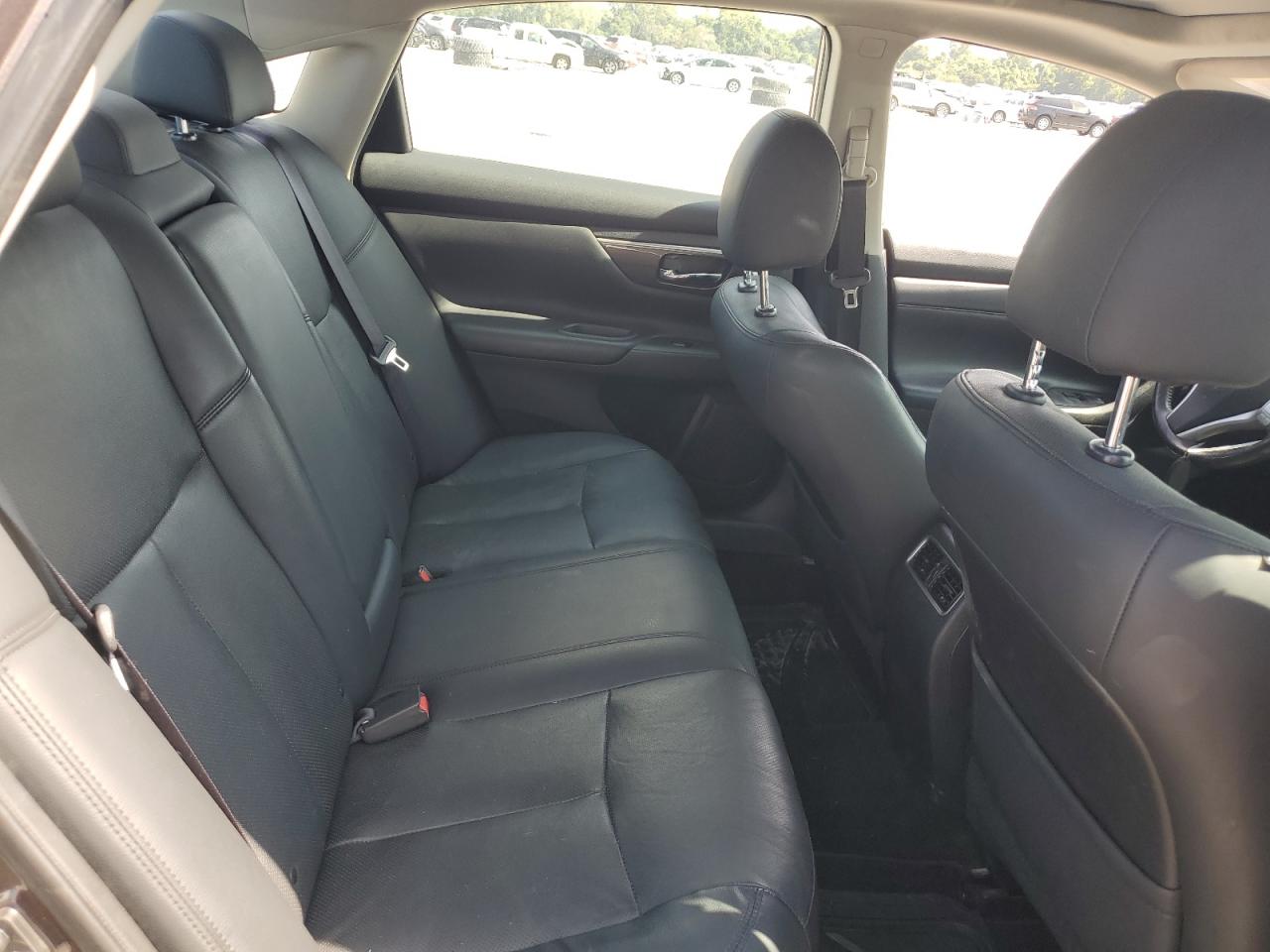 2015 Nissan Altima 2.5 VIN: 1N4AL3AP4FN372323 Lot: 70833985