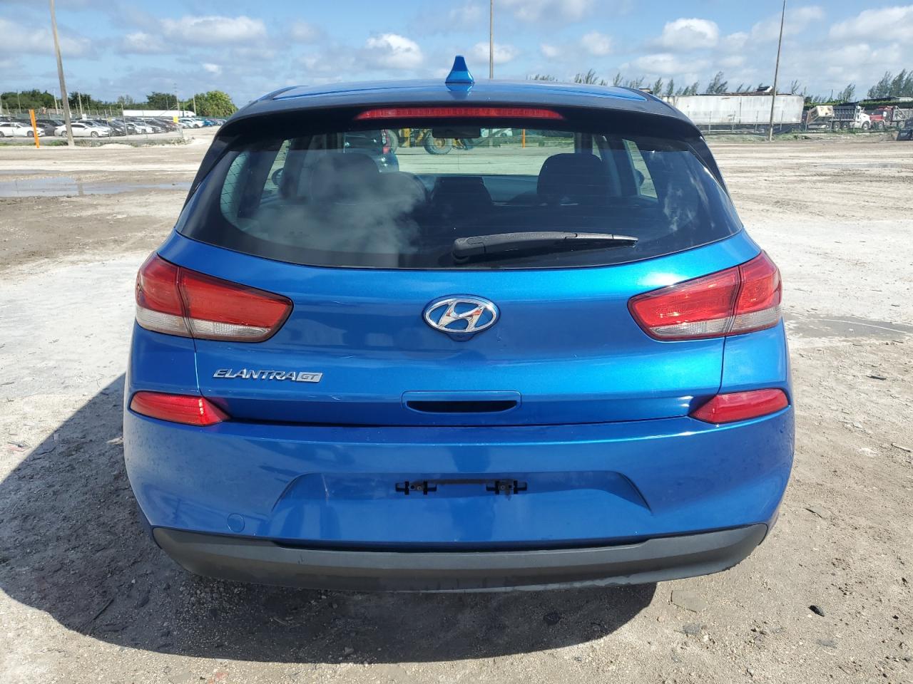 2018 Hyundai Elantra Gt VIN: KMHH35LE1JU045727 Lot: 84214105