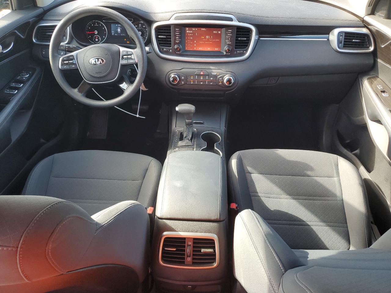 2019 Kia Sorento L VIN: 5XYPG4A31KG586313 Lot: 81122275