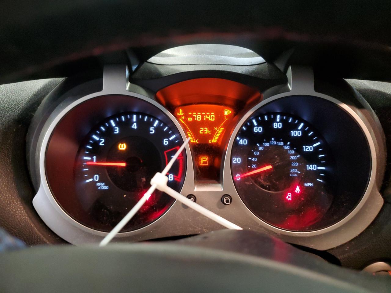 2014 Nissan Juke S VIN: JN8AF5MV8ET484001 Lot: 84279765