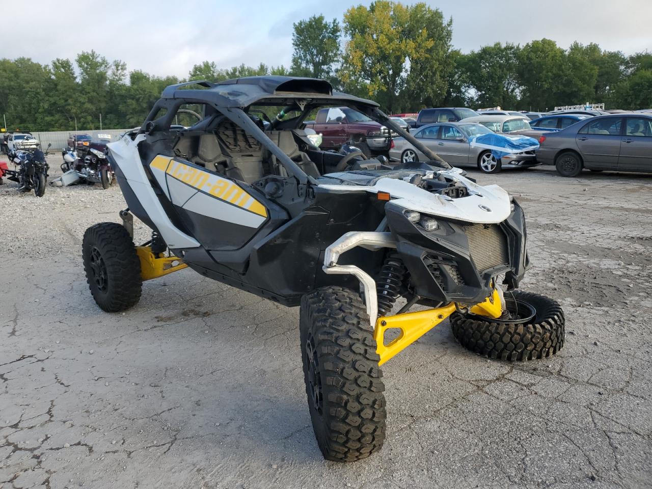 CAN-AM MAVERICK R 2024. Lot# 81579605. VIN 3JB8GAT45RE000165. Photo 1