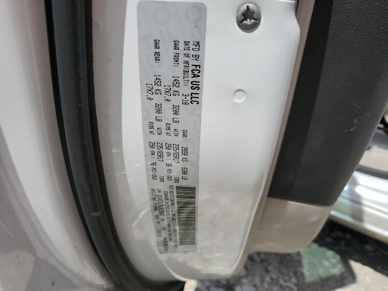 2018 Chrysler Pacifica Hybrid Touring L VIN: 2C4RC1L70JR236667 Lot: 82155895