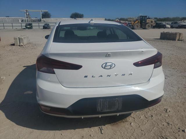  HYUNDAI ELANTRA 2019 Белы