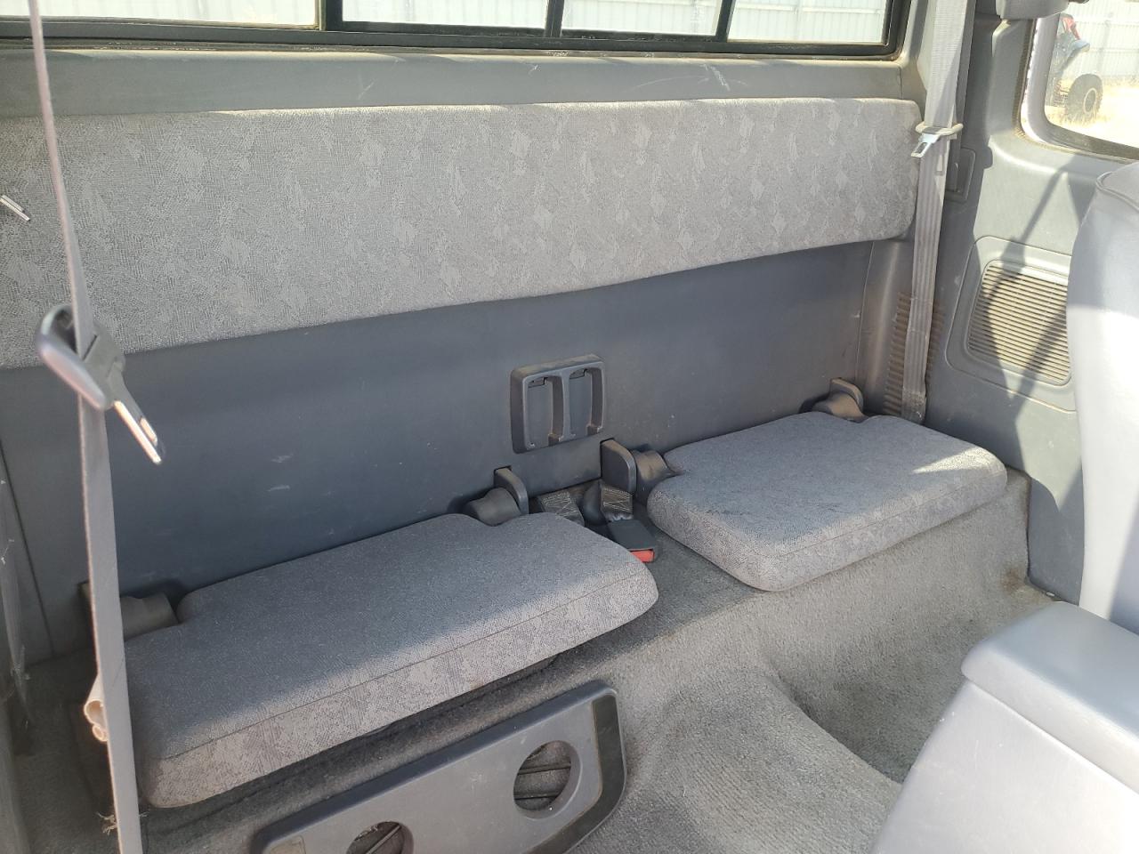 2000 Toyota Tacoma Xtracab VIN: 4TAWN72N0YZ595240 Lot: 72080405