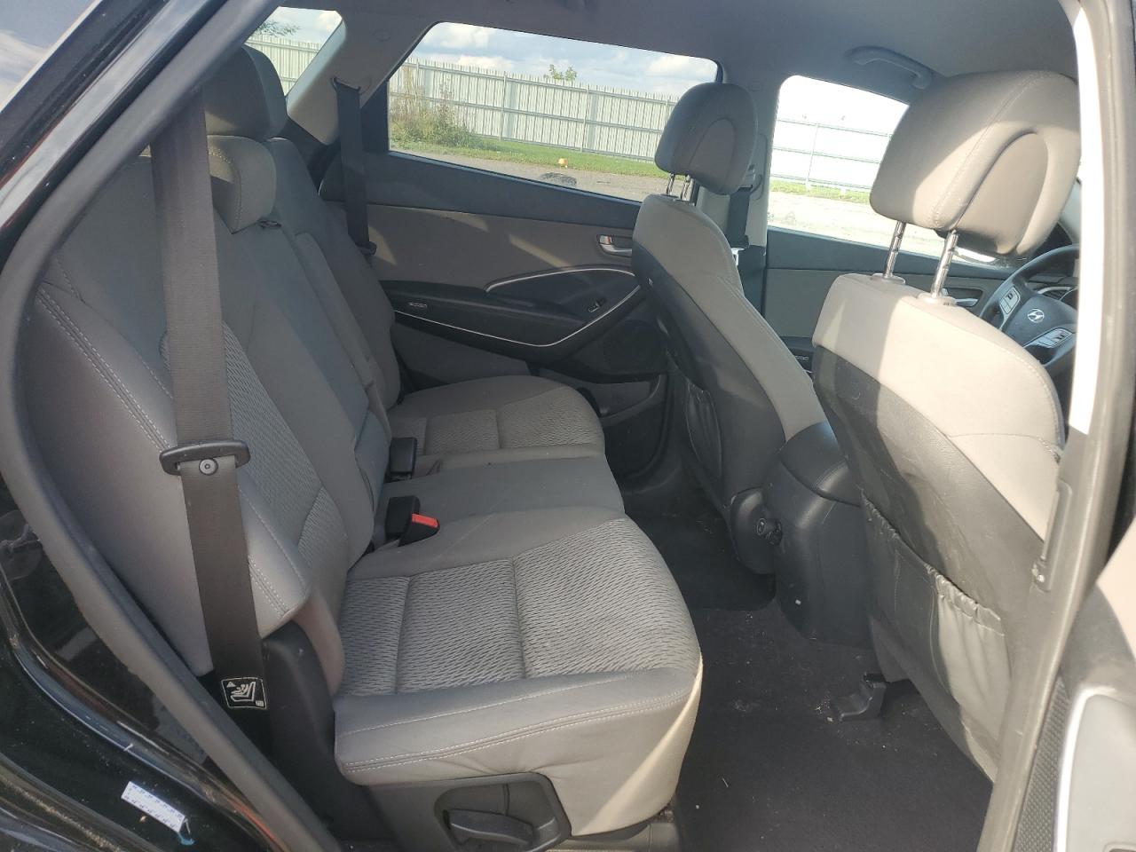 2017 Hyundai Santa Fe Se VIN: KM8SMDHFXHU231517 Lot: 83754355