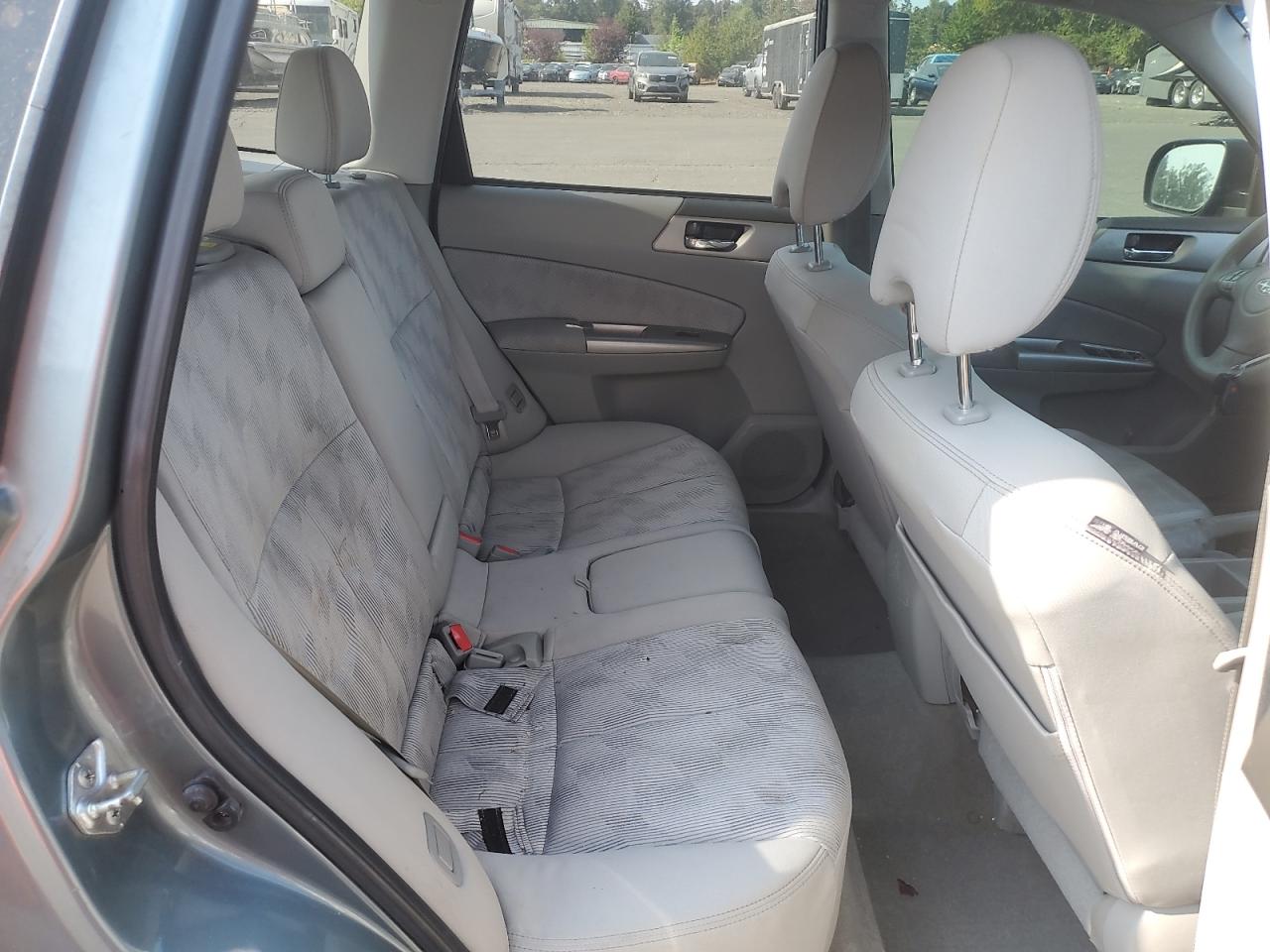 2010 Subaru Forester 2.5X Premium VIN: JF2SH6CC4AH727981 Lot: 81445705