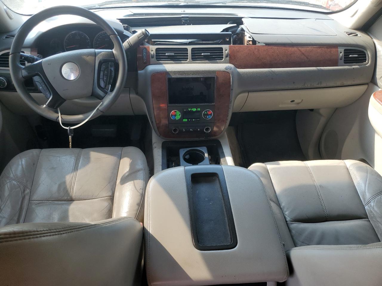 2010 Chevrolet Tahoe C1500 Lt VIN: 1GNMCBE31AR201885 Lot: 71674075