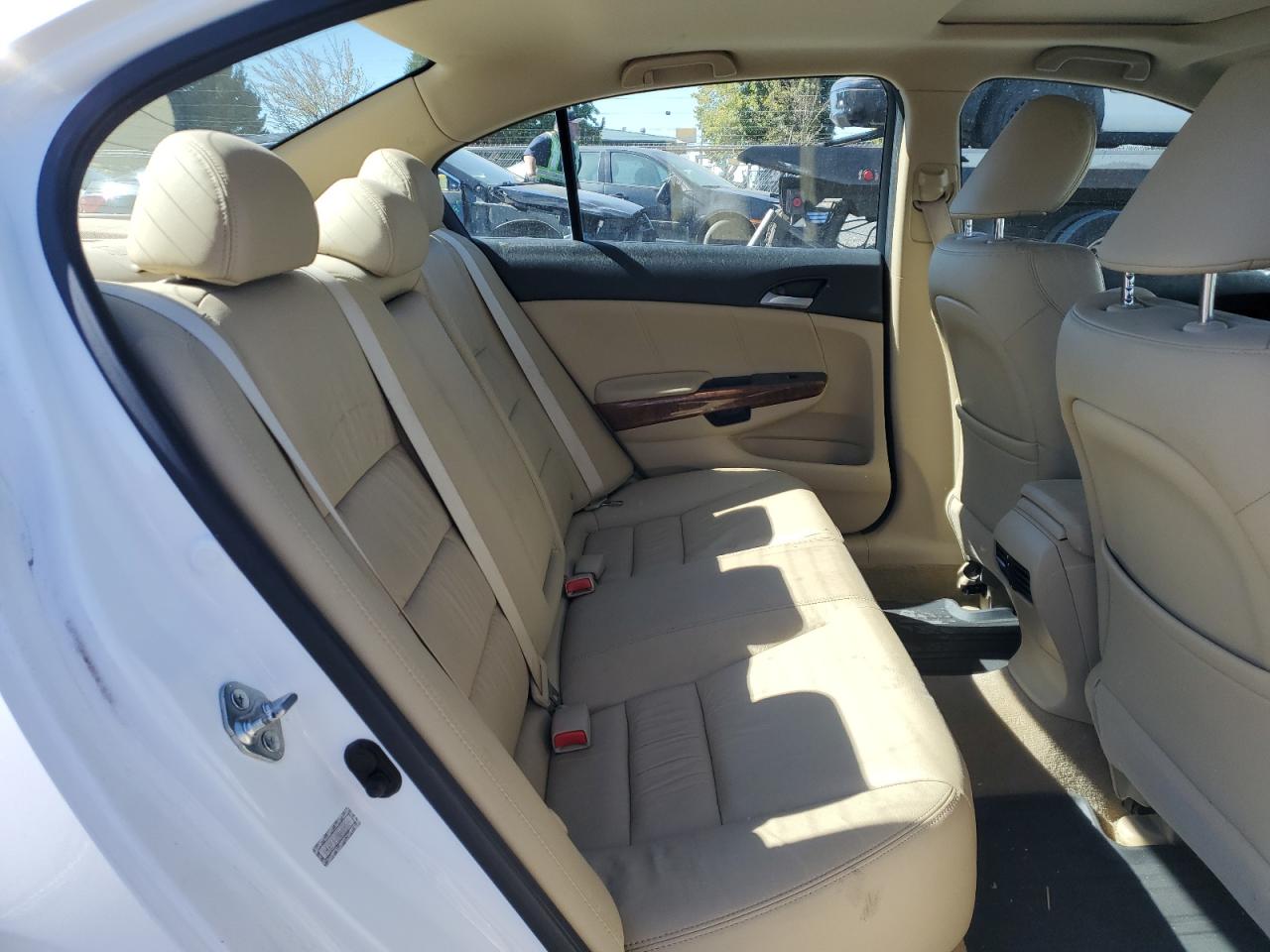 2011 Honda Accord Exl VIN: 1HGCP3F83BA028509 Lot: 81435935