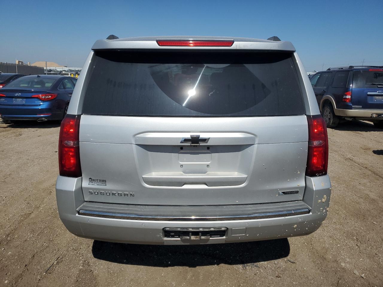 2017 Chevrolet Suburban K1500 Premier VIN: 1GNSKJKC9HR378820 Lot: 81209605