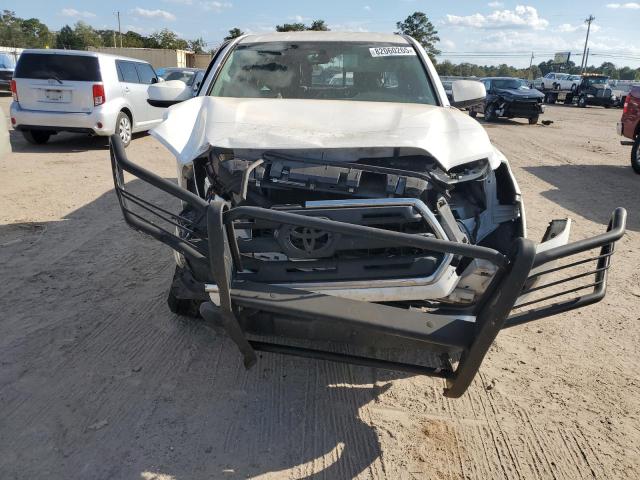 TOYOTA TACOMA 2016 Белы