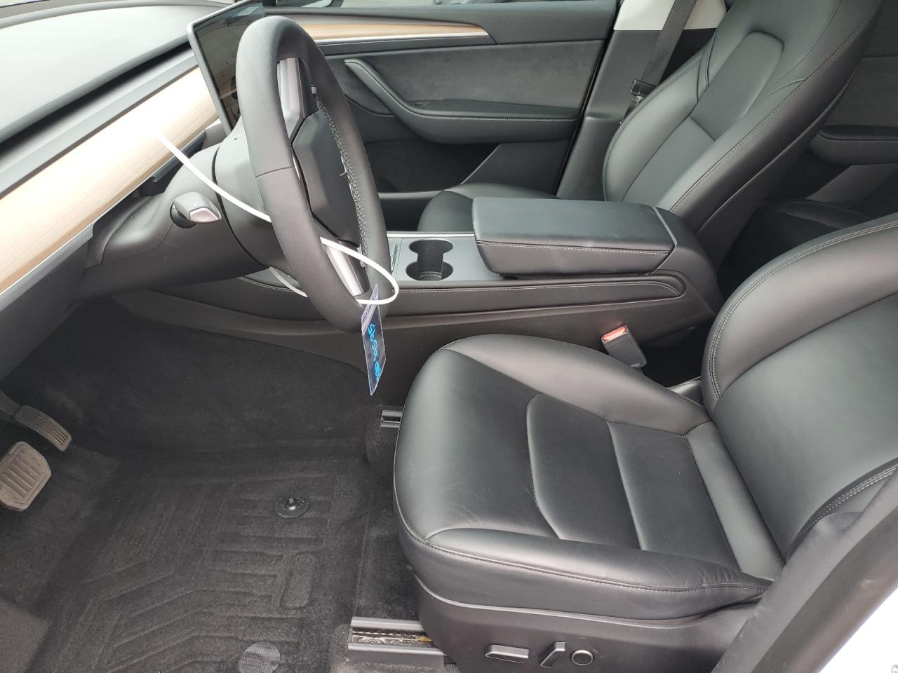 2023 Tesla Model Y VIN: 7SAYGDEE9PA071588 Lot: 82057595