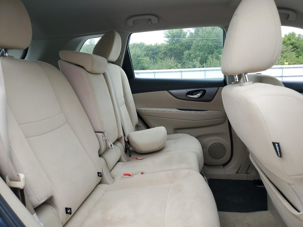 2015 Nissan Rogue S VIN: KNMAT2MV4FP547981 Lot: 71750625