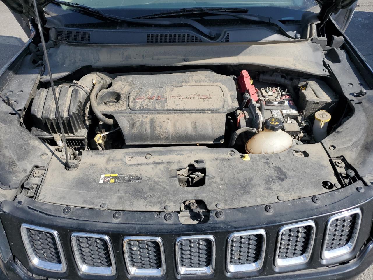 2019 Jeep Compass Sport VIN: 3C4NJCAB8KT727297 Lot: 92132485