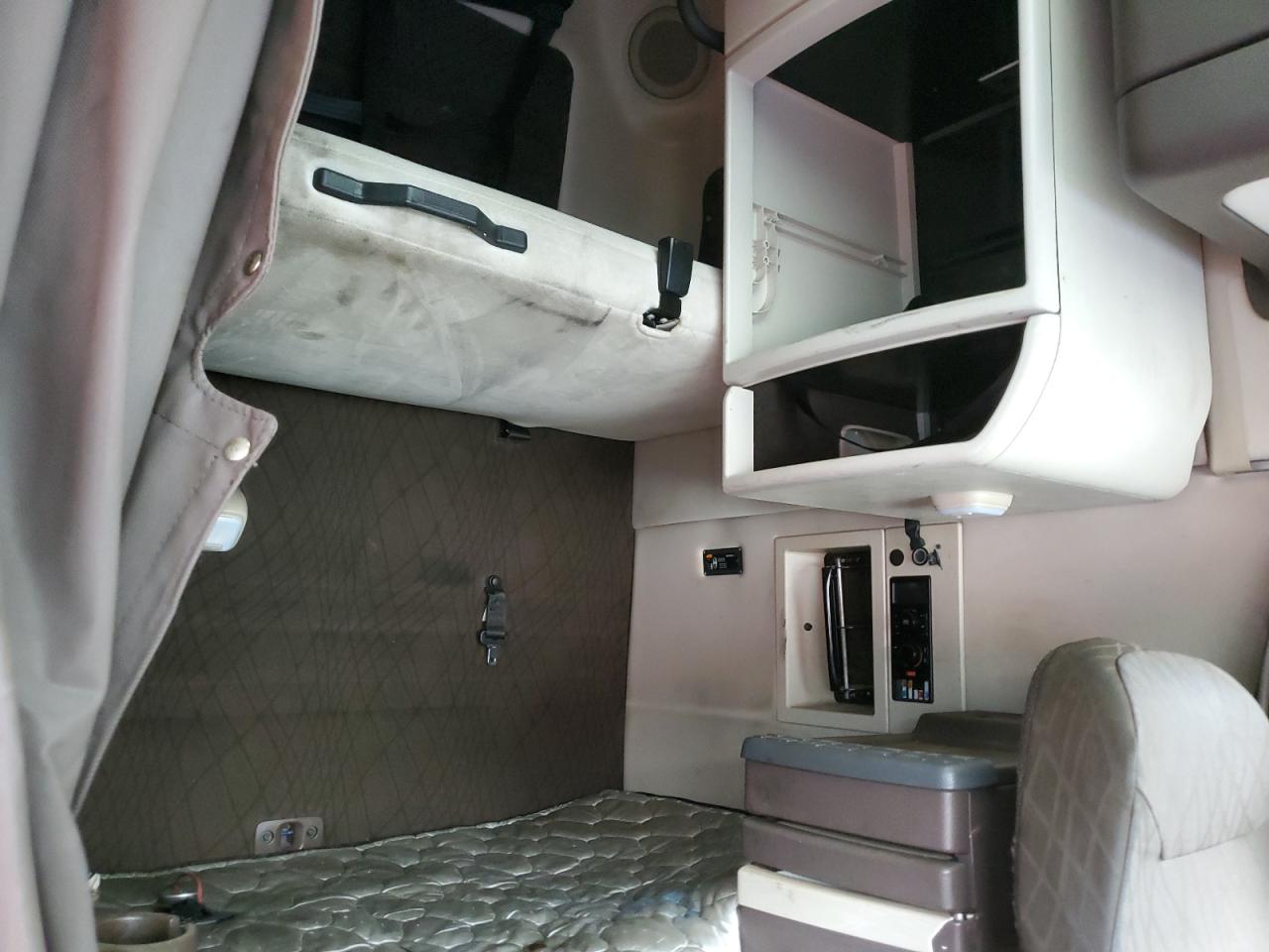 2017 Volvo Vnl Semi Truck VIN: 4V4NC9EH1HN967249 Lot: 80093165