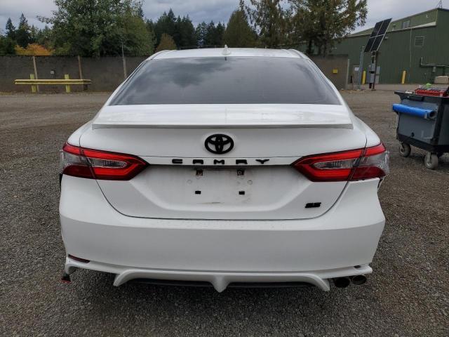  TOYOTA CAMRY 2019 Белы
