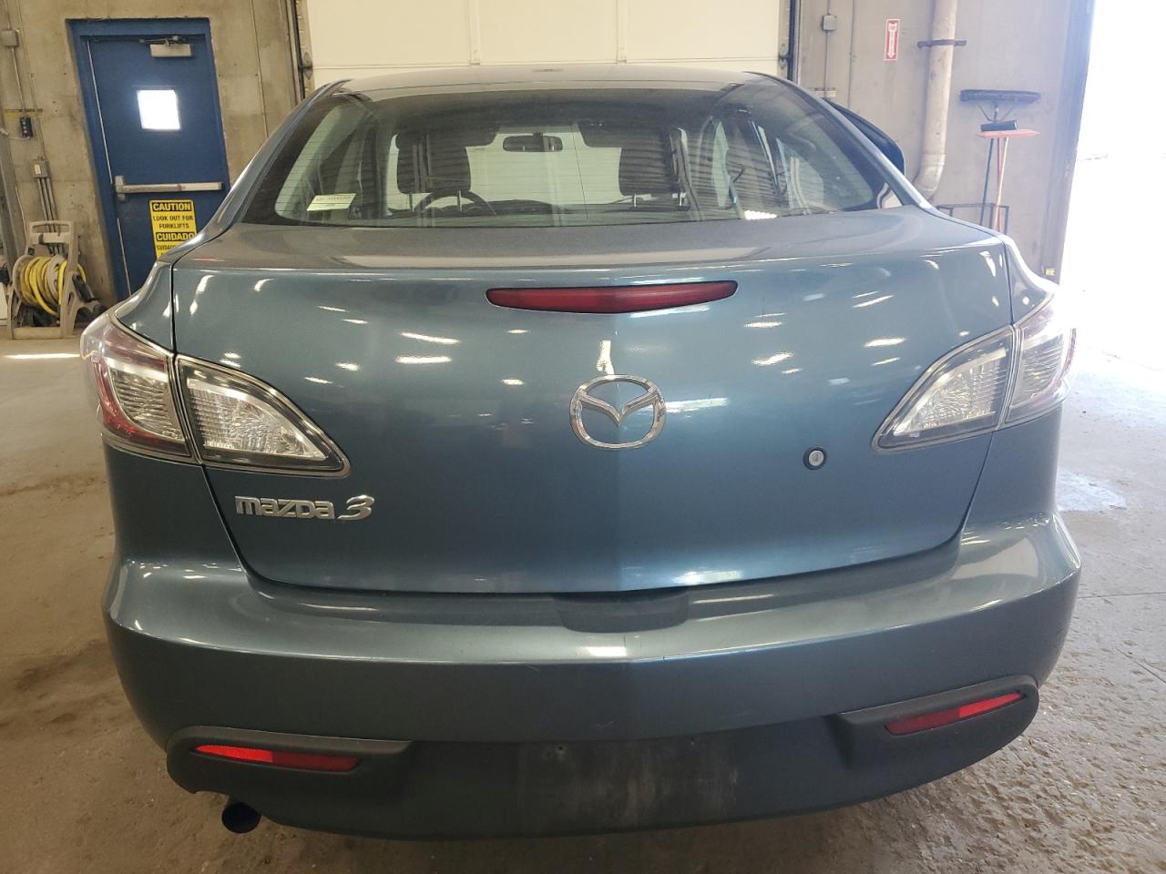 2011 Mazda 3 I VIN: JM1BL1UF4B1420202 Lot: 80947045