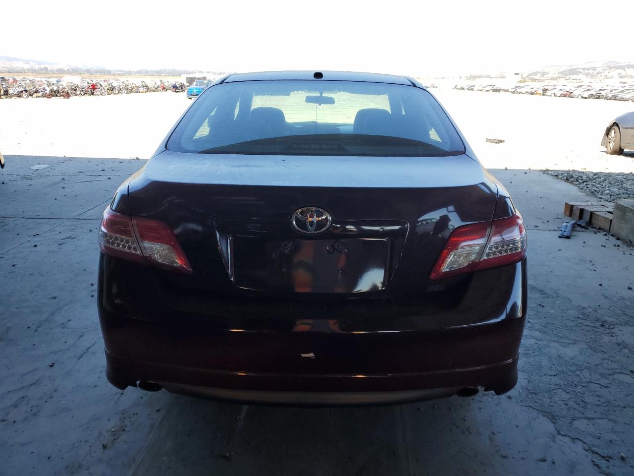 2010 Toyota Camry Base VIN: 4T1BF3EK2AU008738 Lot: 71587005