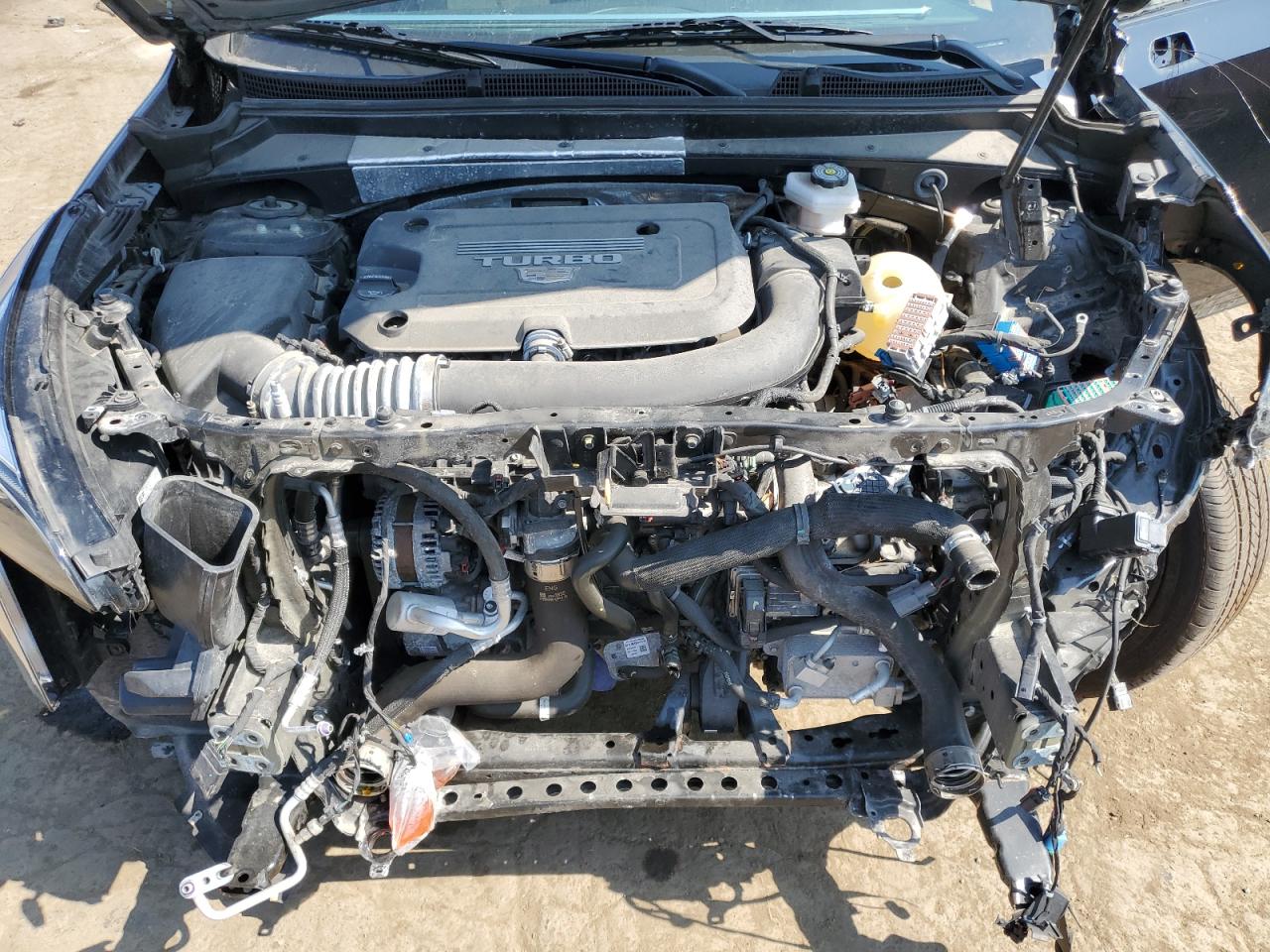 2022 Cadillac Xt4 Premium Luxury VIN: 1GYFZDR44NF164802 Lot: 80721545