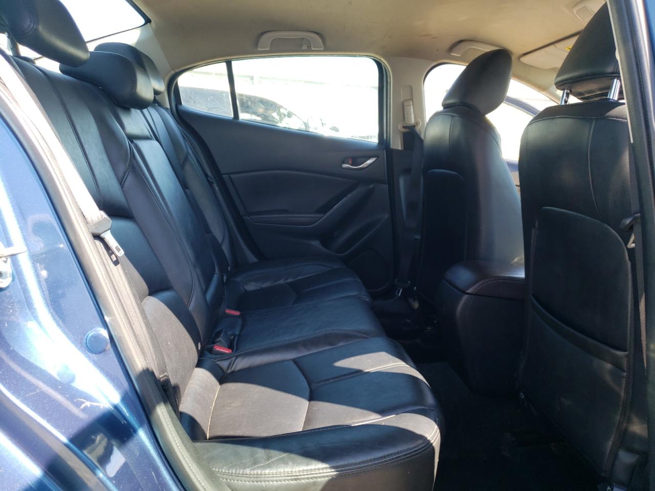 2018 Mazda 3 Touring VIN: 3MZBN1V35JM203531 Lot: 80165345