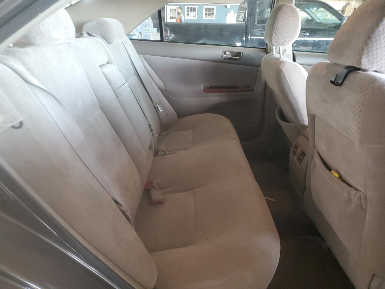 2004 Toyota Camry Le VIN: 4T1BE32KX4U840100 Lot: 80715285