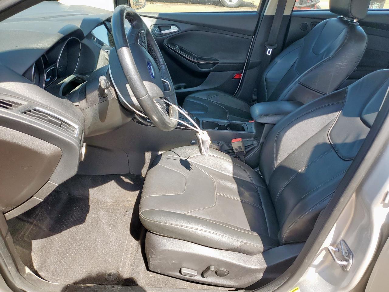 2018 Ford Focus Titanium VIN: 1FADP3N28JL233140 Lot: 84275095