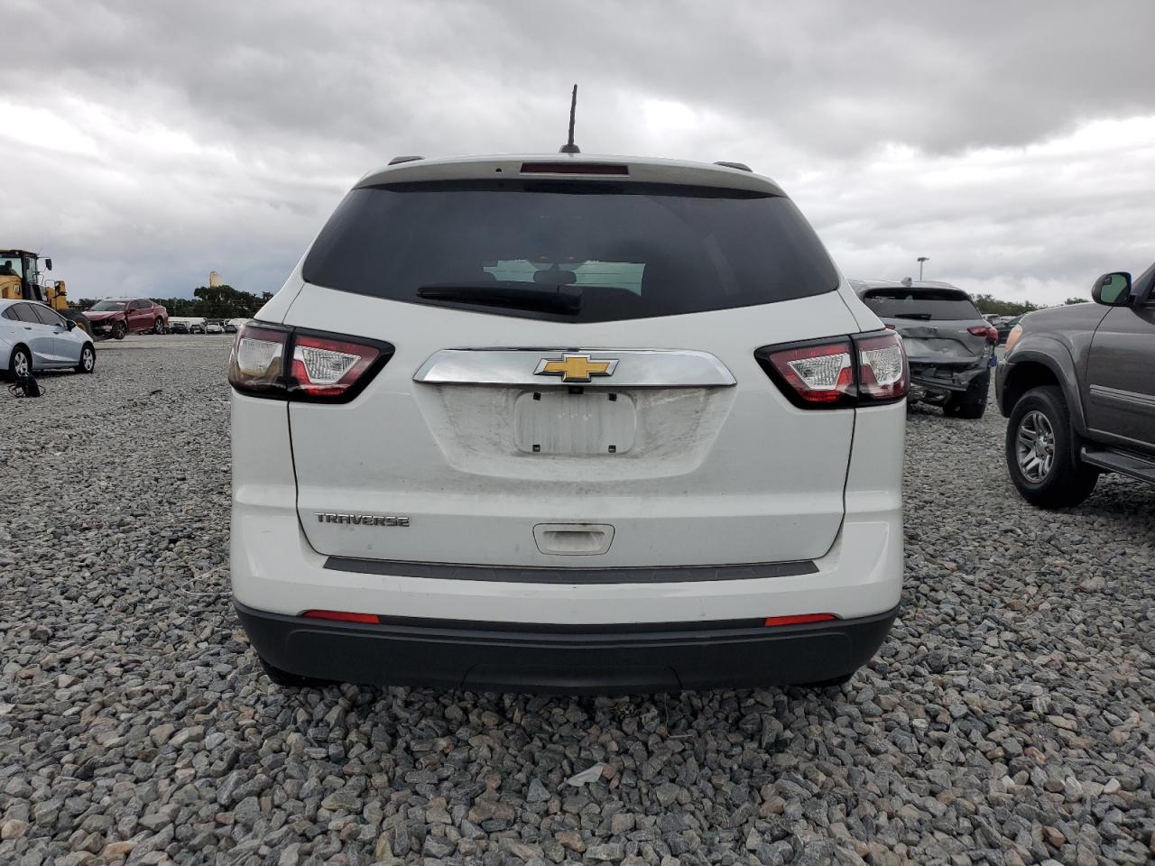 2017 Chevrolet Traverse Ls VIN: 1GNKRFKD2HJ340149 Lot: 80215835