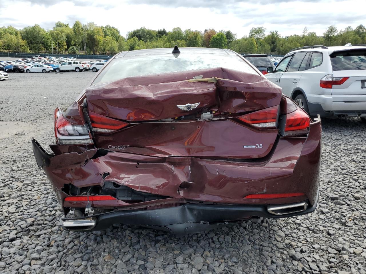 2016 Hyundai Genesis 3.8L VIN: KMHGN4JEXGU124650 Lot: 70806225