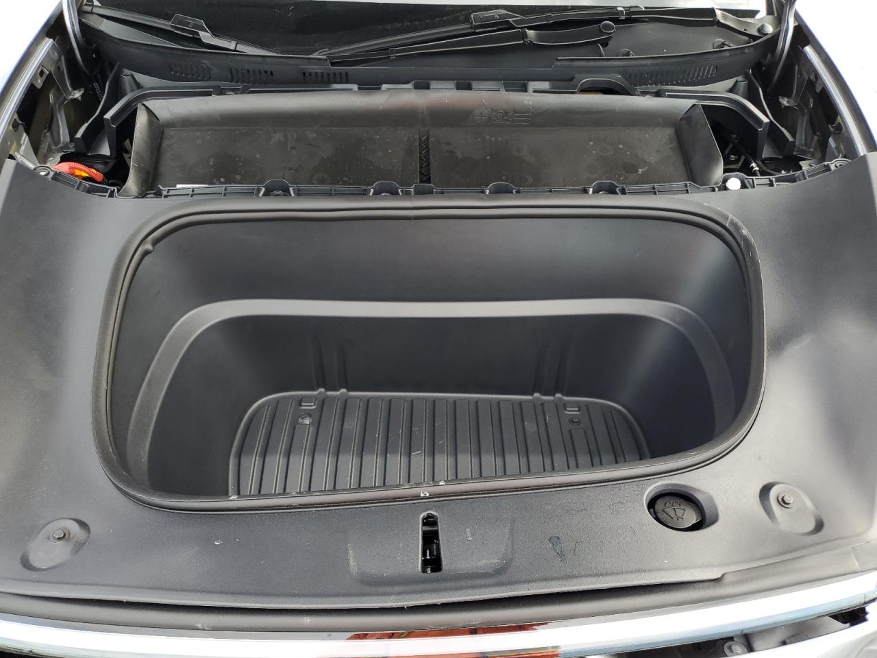 2026 Tesla Model Y VIN: 7SAYGDEE9TA464906 Lot: 81733835