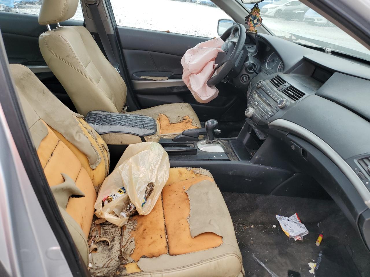 2009 Honda Accord Ex VIN: 1HGCP26739A105570 Lot: 81789435