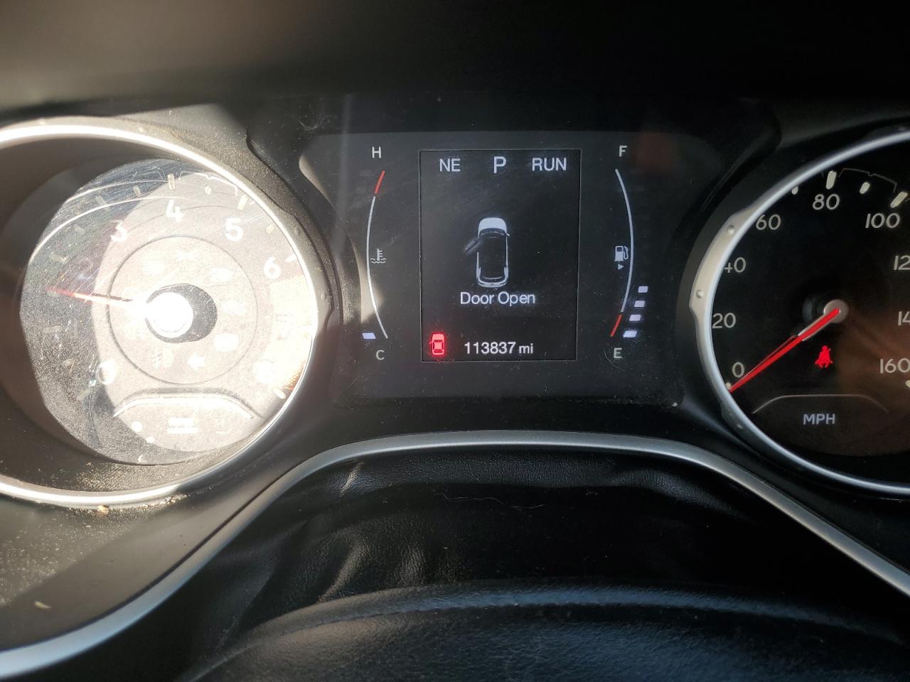 2018 Jeep Compass Latitude VIN: 3C4NJDBB9JT307115 Lot: 83821035