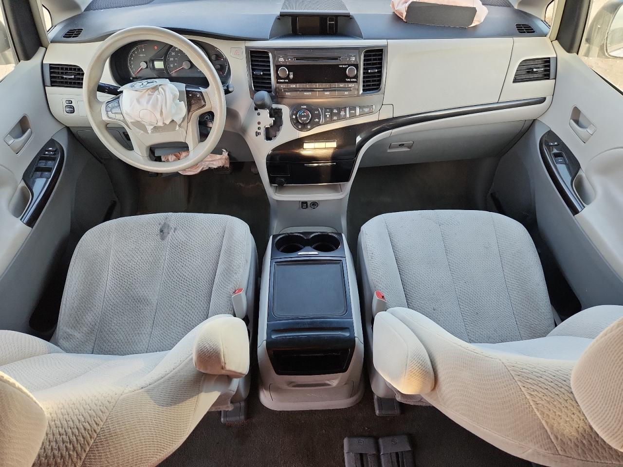 2014 Toyota Sienna Le VIN: 5TDKK3DC6ES487489 Lot: 81953395