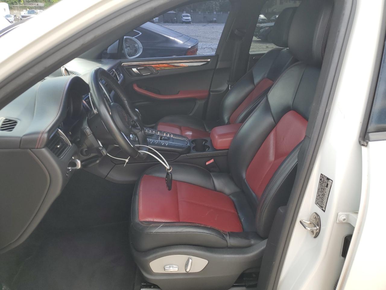 2018 Porsche Macan VIN: WP1AA2A54JLB19692 Lot: 80092595