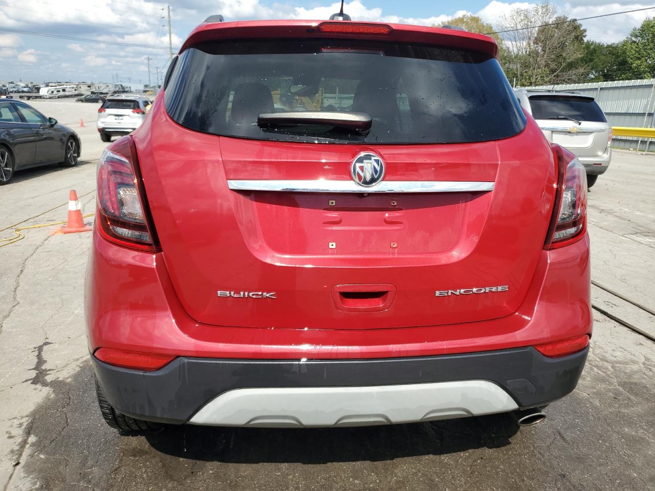 2018 Buick Encore Essence VIN: KL4CJCSB0JB626139 Lot: 83999875